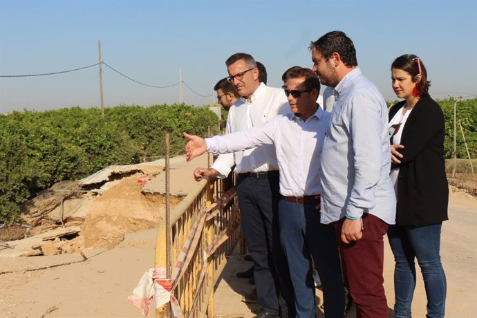 Conesa en su visita a Los Alcázares y Torre Pacheco con sus respectivos alcaldes