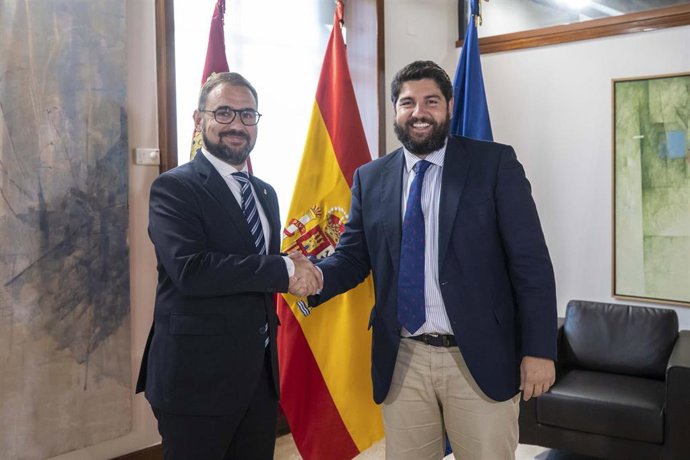 López Miras se reúne con el alcalde de Lorca