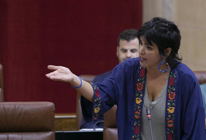 La coordinadora general de Podemos Andalucía, Teresa Rodríguez, en el Parlamento. Foto de archivo