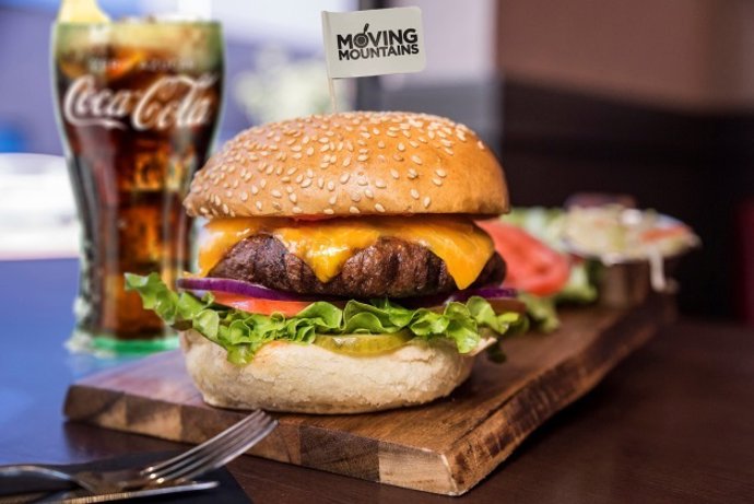 Economía.- Tony Roma's y Tommy Mel's lanzan sus hamburguesas veganas tras su acu