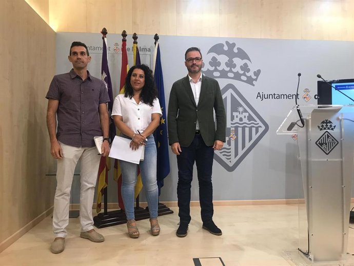 L'alcalde del municipi, José Hila, en roda de premsa