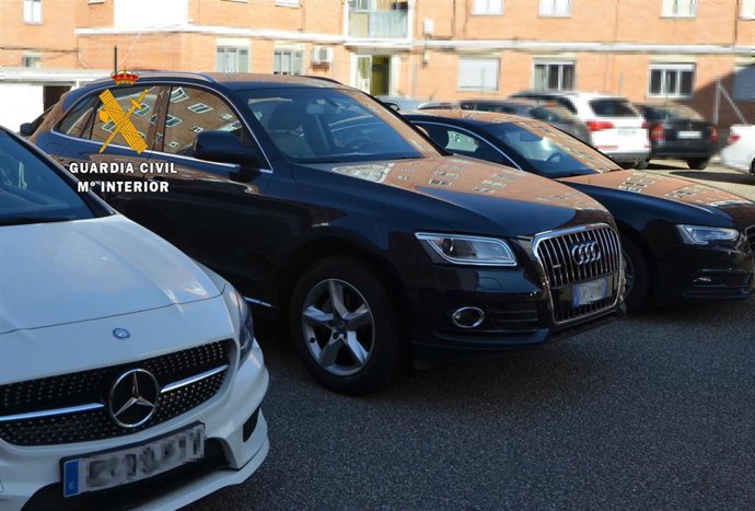 Vehículos de alta gama intervenidos en la operación.