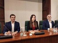 Rivera exige al PSC apoyar la moción de censura: "¿Prefieren a Torra que a la convivencia?"