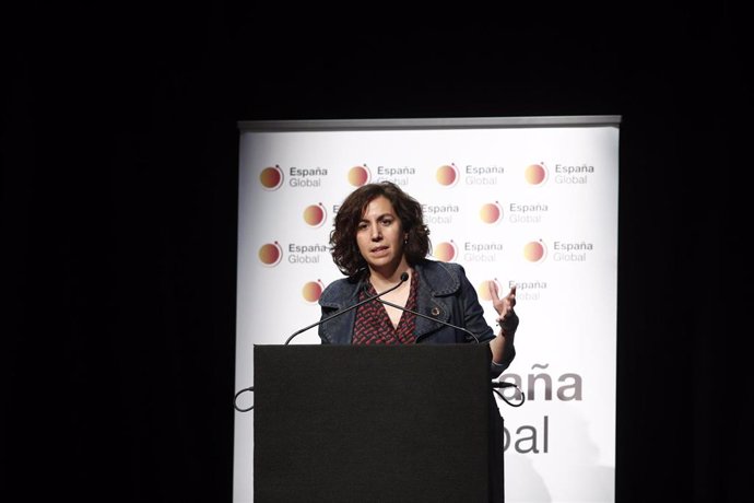 La secretaria de Estado de la España Global, Irene Lozano,  durante la presentación del blog 'The Real Spain'  en el Círculo de Bellas Artes de Madrid, el pasado mayo.