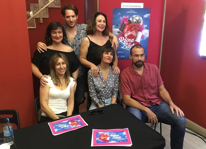 Rueda de prensa de presentación de 'La reina del baile de COU 1995'.