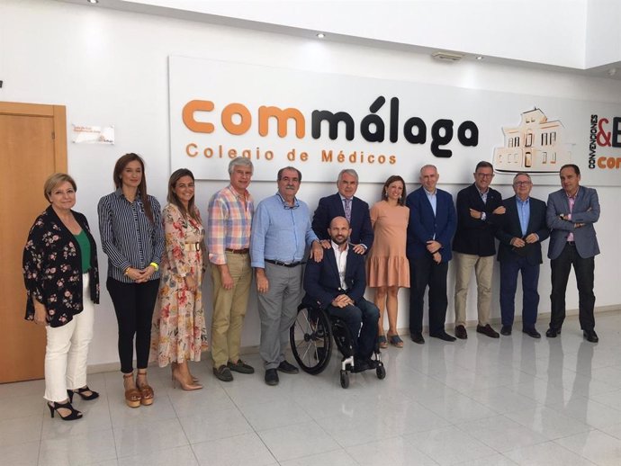 Reunión Junta y Colegio de Médicos de Málaga para abordar el tercer hospital