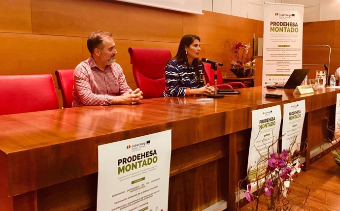 Córdoba.- La delegada de Agricultura destaca la importancia de la dehesa en el n