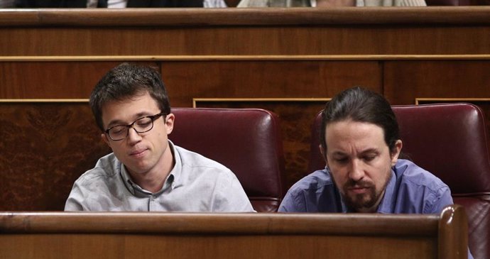 Errejón e  Iglesias en el Hemiciclo