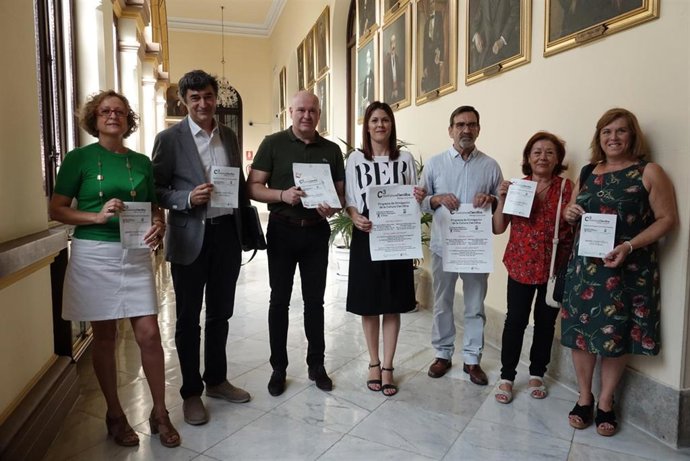 El Ayuntamiento de Málaga acerca la divulgación científica a la ciudadanía en dos bibliotecas municipales