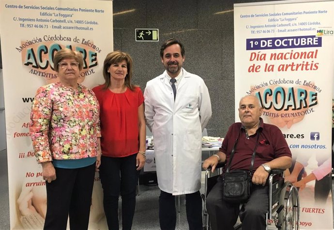El jefe de servicio de Reumatología del Hospital Quirónsalud Córdoba, Manuel Romero