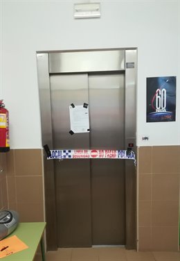 El Ayuntamiento precinta el ascensor del colegio Villa de Materno para garantizar la seguridad de los estudiantes