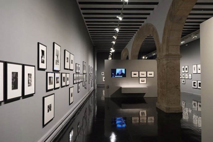 Exposición 'Gente y lugares. Gabriel Cualladó en la colección del IVAM'.