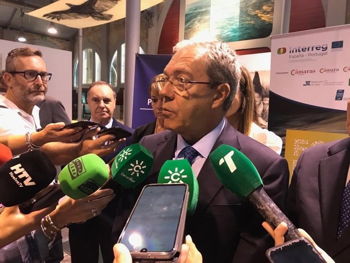 El consejero de Economía, Conocimiento, Empresa y Universidad, Rogelio Velasco.