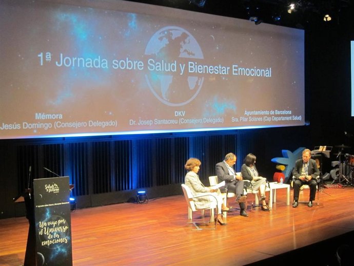 Juan Jesús Domingo (Mémora), Pilar Solanes (Ayto.De Barcelona) y Josep Santacreu (DKV)