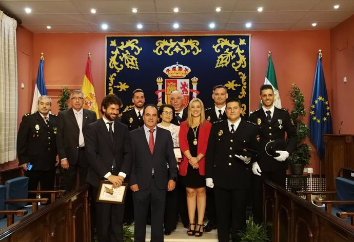 Ayuntamiento de Alcalá agradece la labor de policías nacionales en la celebración de 'Los Ángeles Custodios'