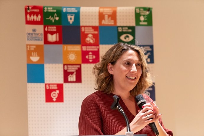 Cristina Sánchez, directora ejecutiva de la organización, durante la presentación de la guía 'ODS Año 4'.