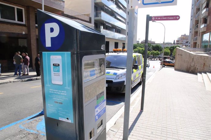 La aplicación móvil 'AMB aparcament metropolit' ya está disponible en Badalona