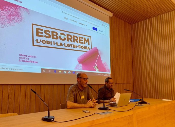 Rueda de prensa del OCH y Plataforma LGTBI-Cat con los ptes.E.Rodríguez y J.Roqueta