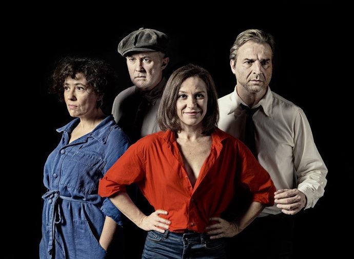 Los actores de la obra 'Mundo obrero'