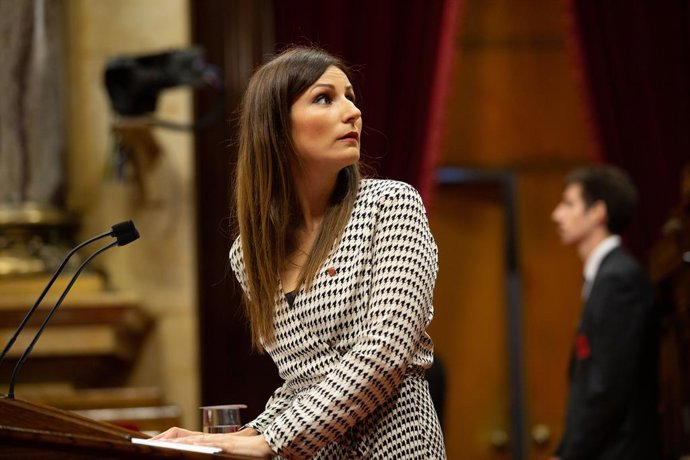 La portaveu de Ciutadans al Senat i portaveu al Parlament de Catalunya, Lorena Roldán, durant la seva intervenció en el debat sobre política general al Parlament de Catalunya.