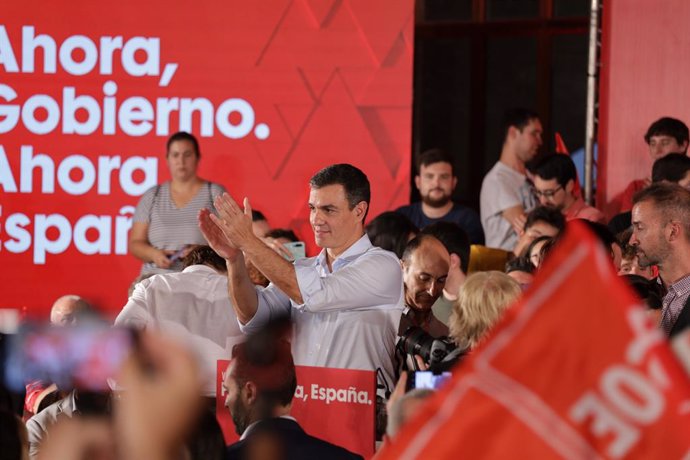 Acte de precampanya electoral del Partit Socialista a Valncia
