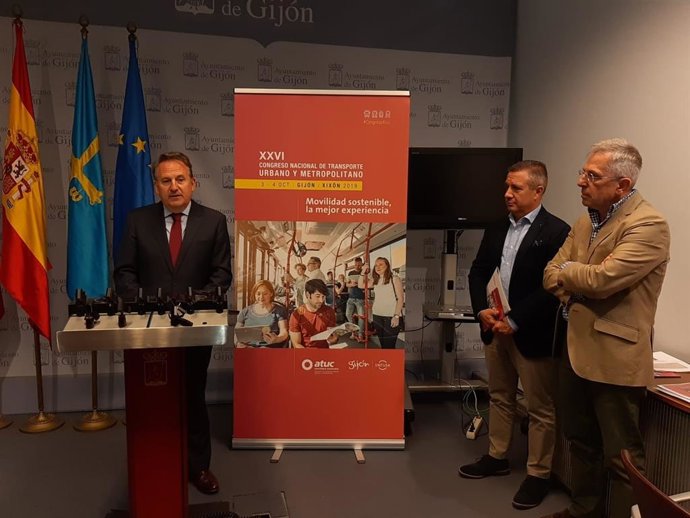 Presentación en el Ayuntamiento de Gijón del XXVI Congreso Nacional de Transporte Urbano y Metropolitano