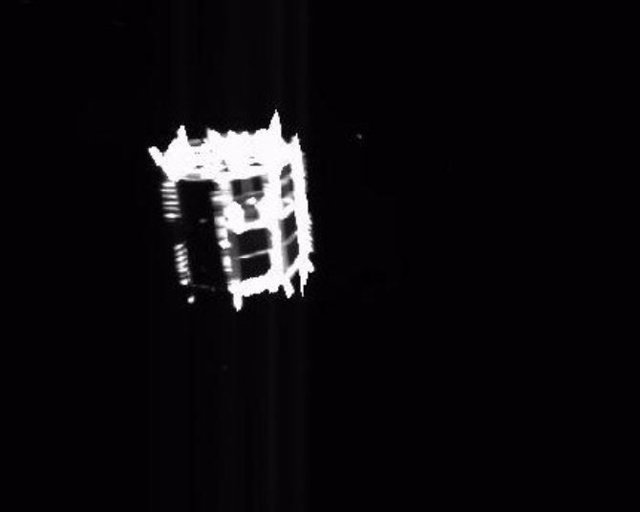 Aspecto del rover MINERVA II2 tras separarse de la sonda Hayabusa 2