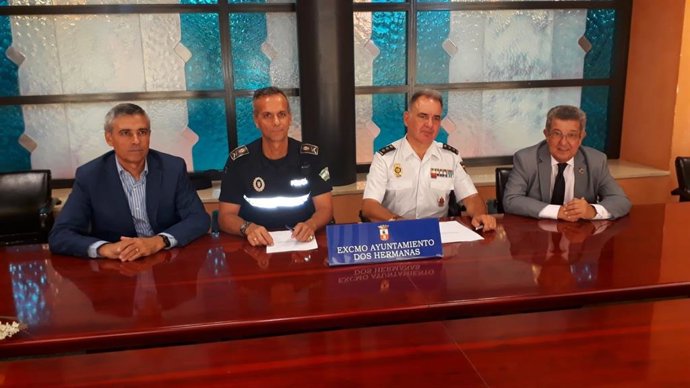 El subdelegado del Gobierno de España en Sevilla, Carlos Toscano Sánchez, en el Ayuntamiento de Dos Hermanas (Sevilla)