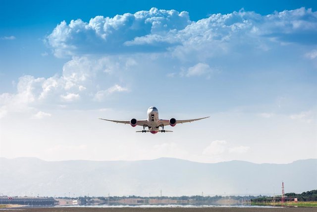 Avión volando