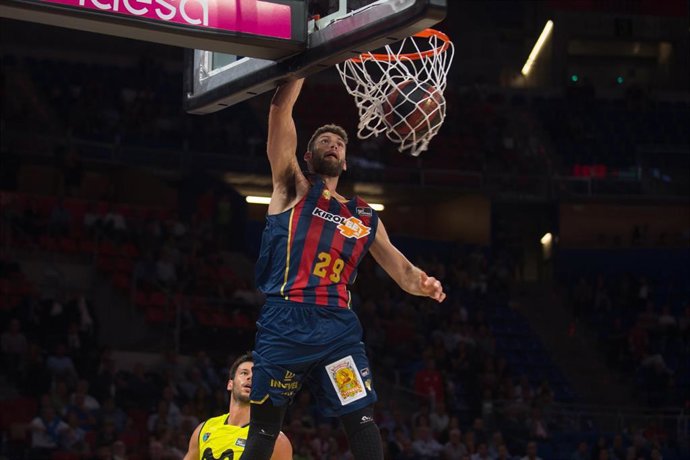 Garino machaca con el Baskonia