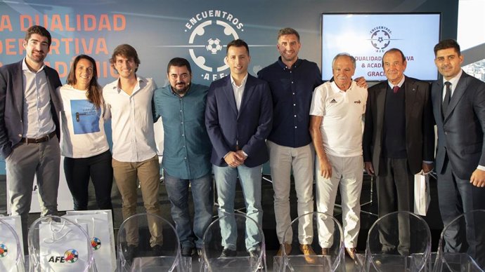 David Aganzo en la primera charla de Encuentros AFE