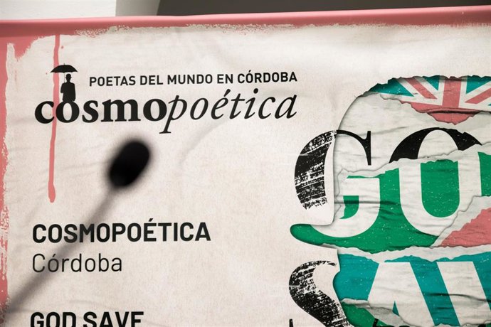Cosmopoética
