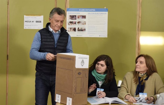 Mauricio Macri vota en las primarias