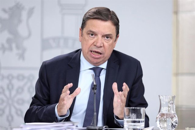 Luis Planas afirma que se está trabajando para limitar o eliminar los aranceles de Estados Unidos