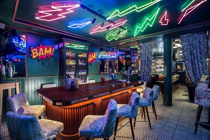 Coctelería Salmón Gurú