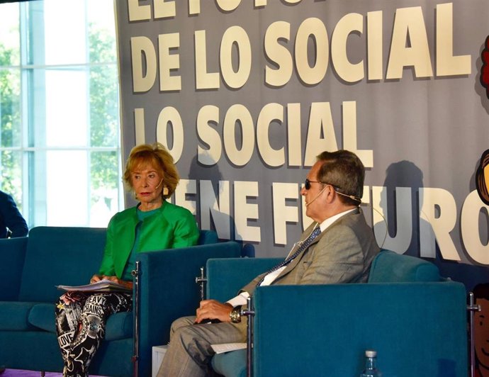 La presidenta del Consejo de Estado y expresidenta del Gobierno de España, María Teresa Fernández de la Vega, en la convención 'El futuro de lo social'.
