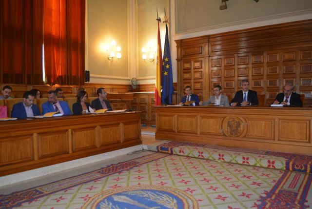 Pleno de la Diputación de Toledo.