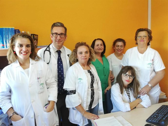 Facultativos del programa del Hospital de Día del Infanta Elena que reducirá las complicaciones quirúrgicas en pacientes de alto riesgo.