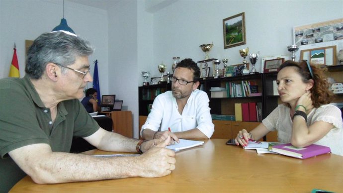 José Luis Pérez Tapias, junto a David F. Calderón y Silvia Zambrano.