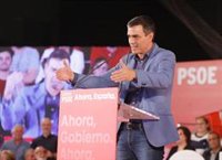 Sánchez presume de equipo económico de prestigio con Calviño al frente mientras el resto "están a por uvas"