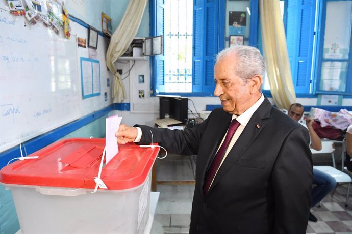 Túnez.- El presidente interino dice que el encarcelamiento de Karoui puede dañar