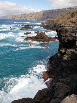 Dispositivo de búsqueda del varón que se cayó en la costa de Puerto de la Cruz