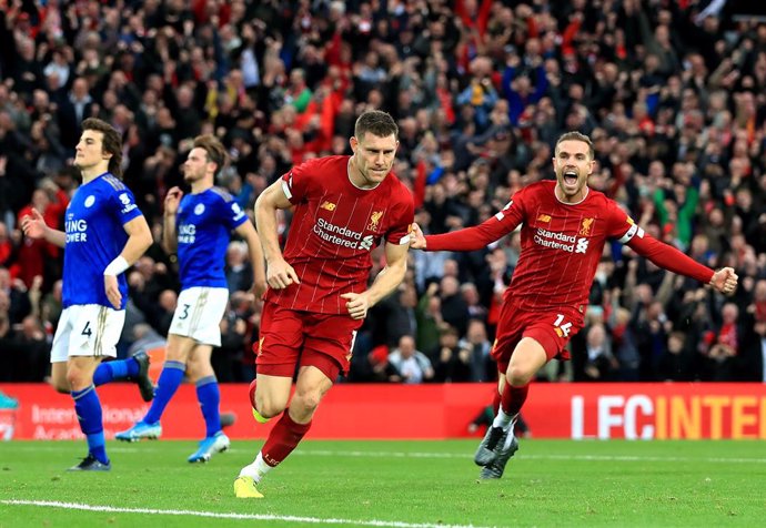 Fútbol/Premier.- (Crónica) El Liverpool sigue líder invicto con pleno de victori
