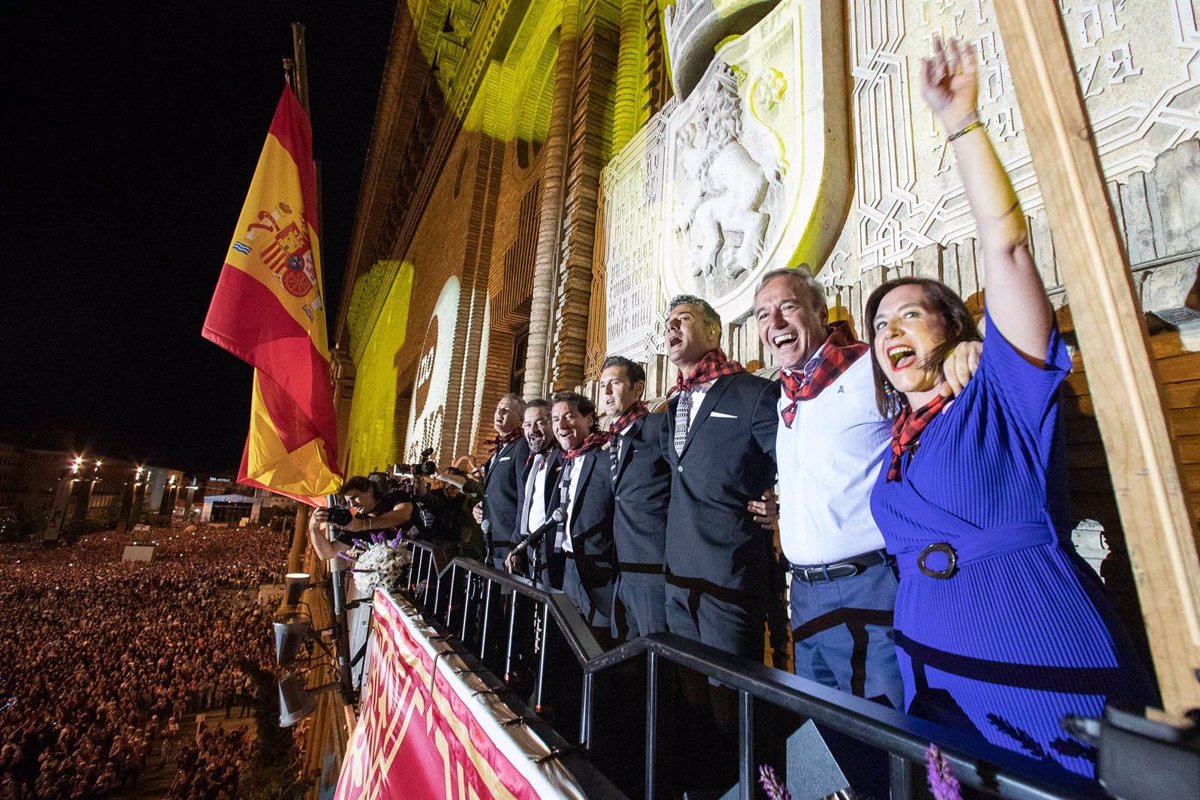 B Vocal Abre Las Fiestas Del Pilar Con Un Pregón Cargado De Música Y ...