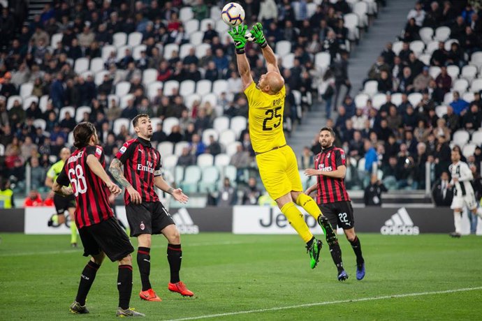 Pepe Reina con el AC Milan