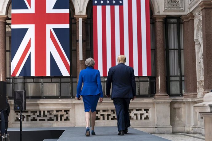 R.Unido.- Trump cuestionó a May la implicación rusa en el envenenamiento de los 