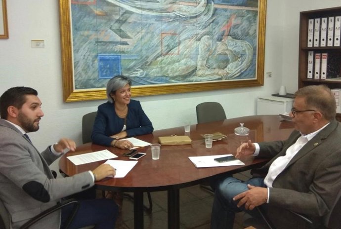 Reunión del grupo provincial de Ciudadanos con el diputado venezolano Ramón López