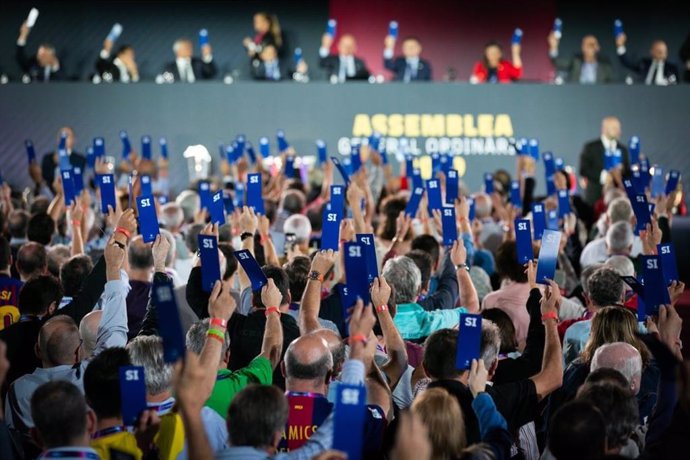 Asamblea General Ordinaria de socios compromisarios del FC Barcelona.