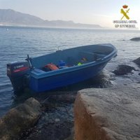 Llega una patera con al menos seis personas a Altea e interceptan otra con cerca de 18 migrantes en Alicante