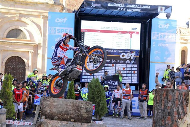 El piloto catalán Toni Bou (Repsol Honda), campeón de España de trial.